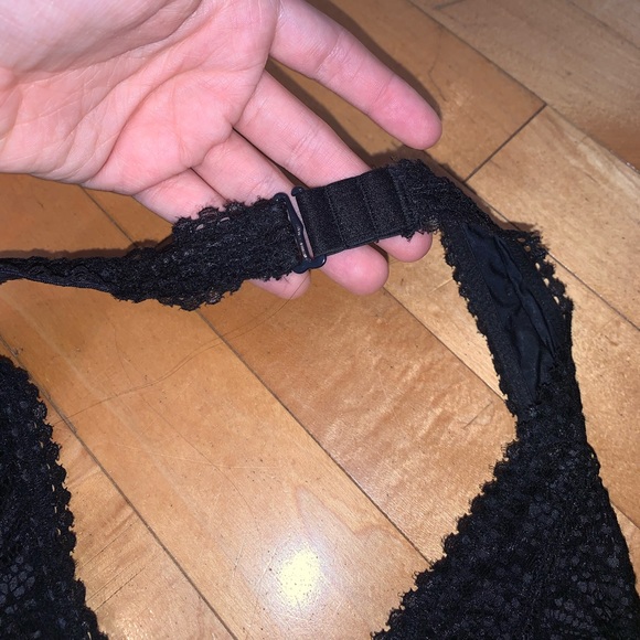 [S] VICTORIA’S SECRET bralette bundle - Picture 12 of 16